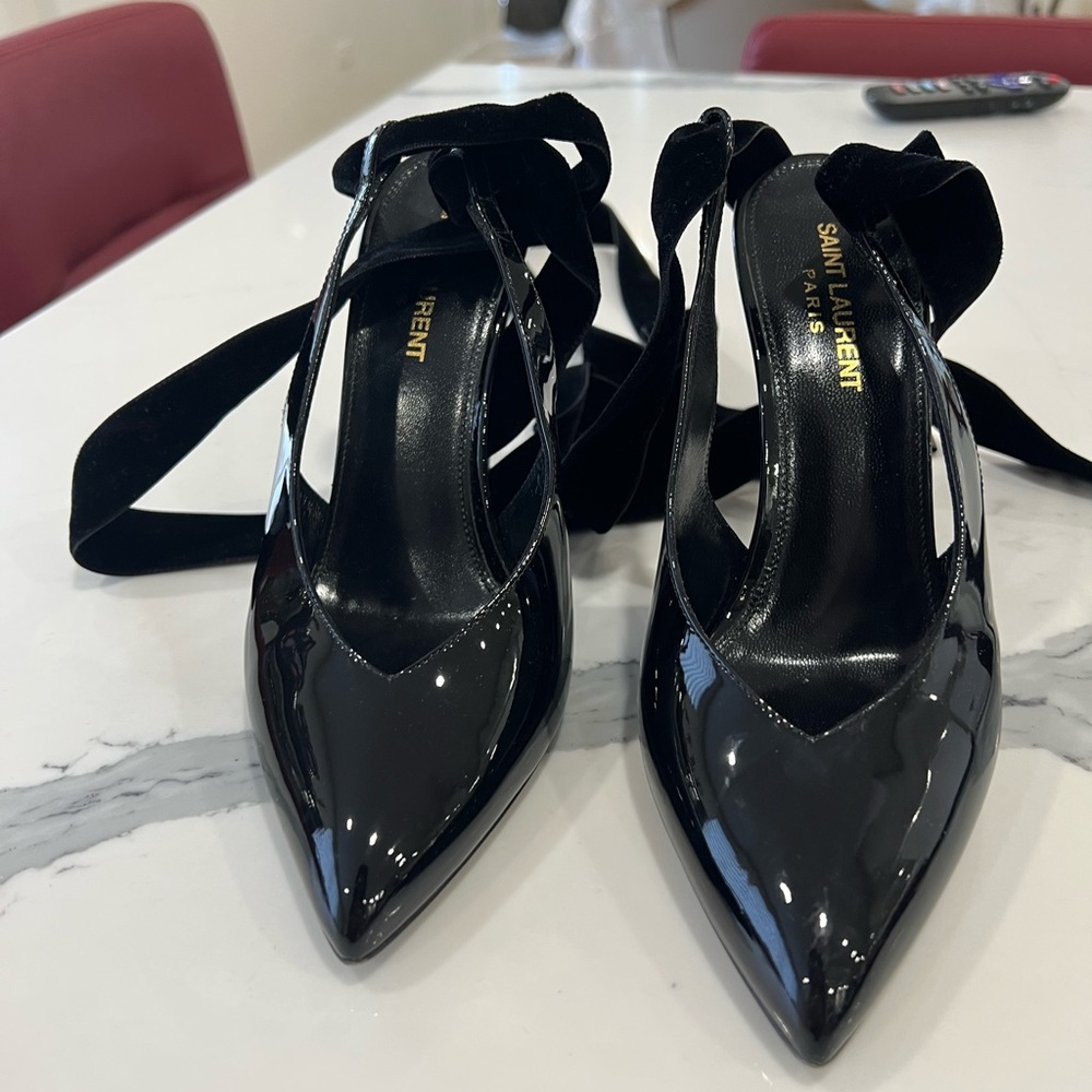 Saint Laurent medium heels